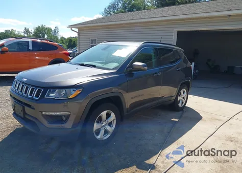2020 Jeep Compass Latitude 4X4 z USA, uszkodzony, nr VIN 3C4NJDBB0LT163828